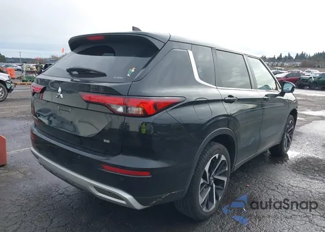 2024 Mitsubishi Outlander Se 2.5 S-Awc z USA, uszkodzony, nr VIN JA4J4VA8XRZ064575